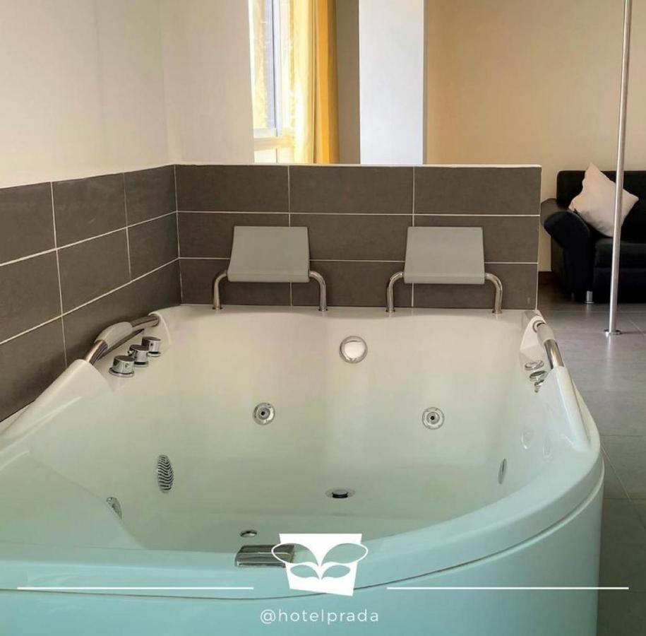 Hotel Prada Sas Бейо Екстериор снимка